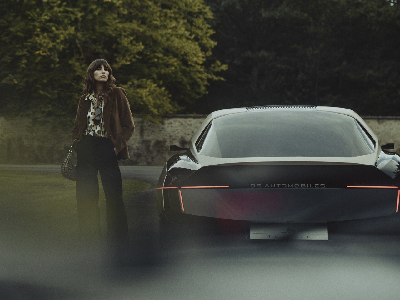 SM TRIBUTE face arrière